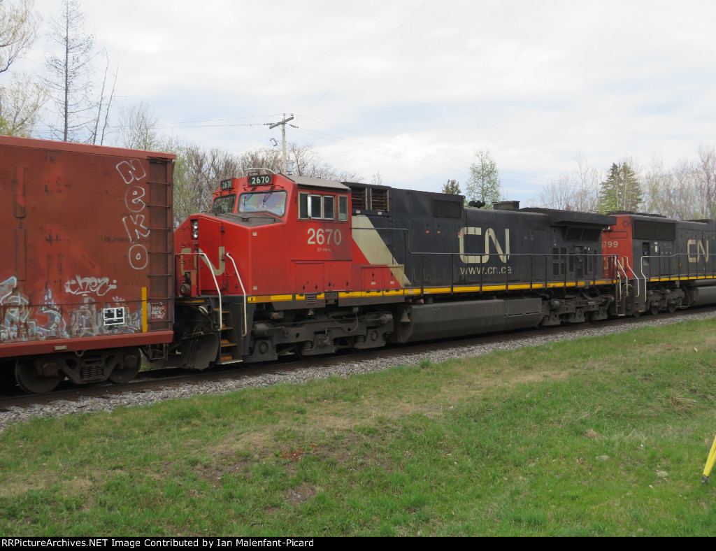 CN 2670